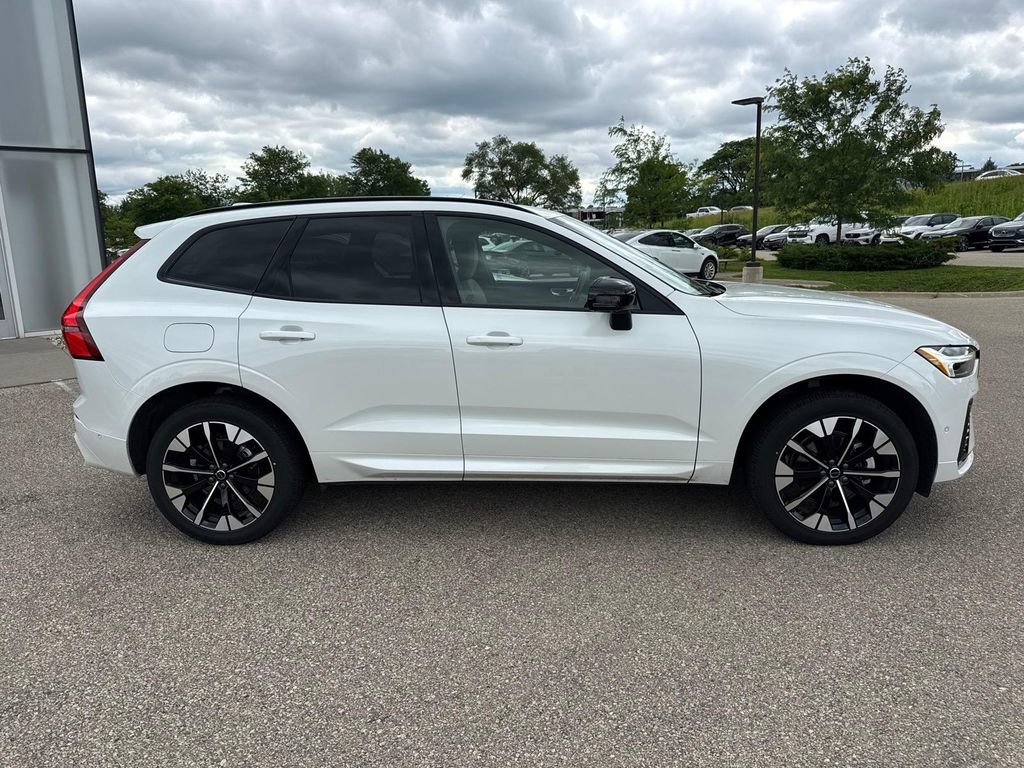 Certified 2026 Volvo XC60 B5 Plus w/ Protection Package Premier AWD/4WD image 2