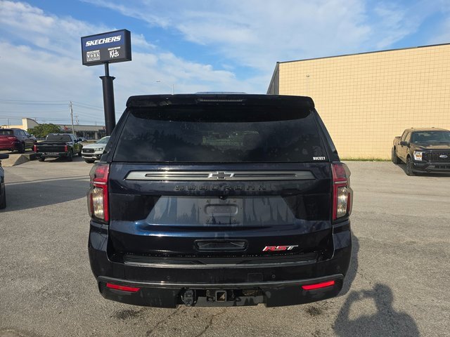 Used 2022 Chevrolet Suburban RST w/ Luxury Package image 6