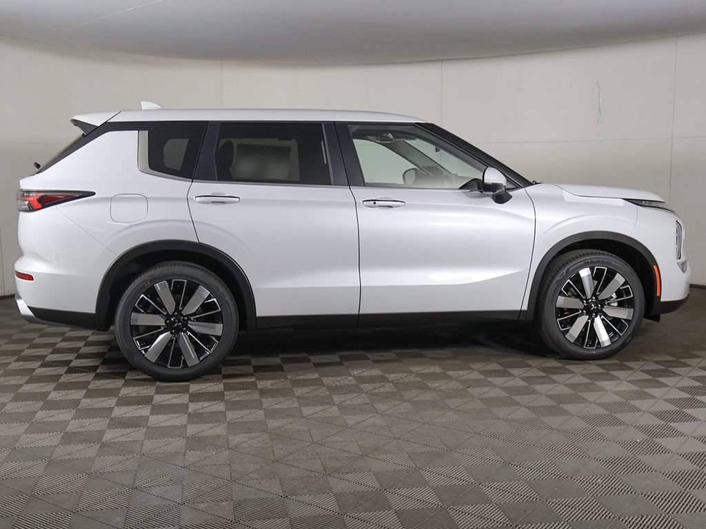 New 2026 Mitsubishi Outlander SE AWD/4WD image 20