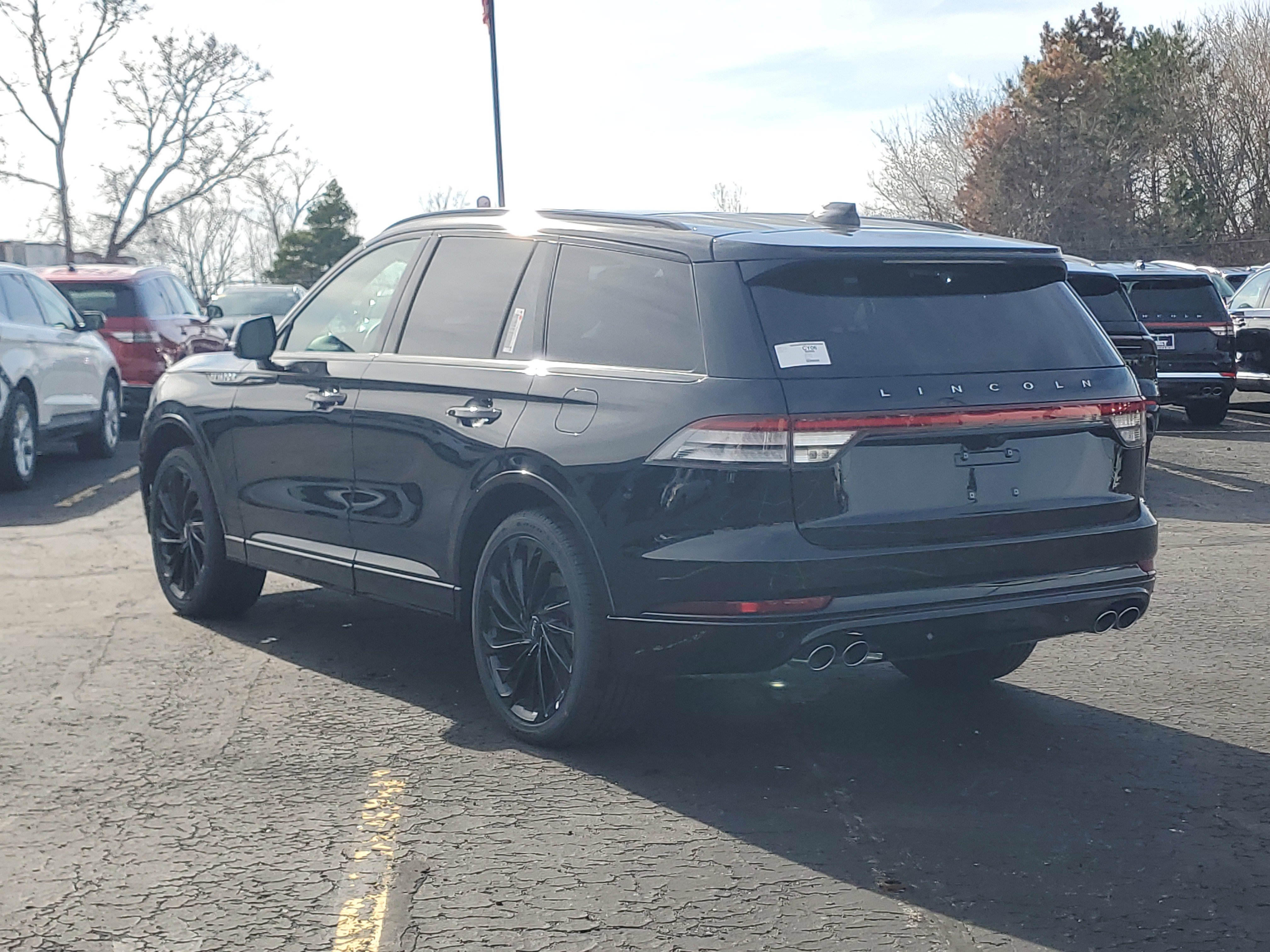 New 2026 Lincoln Aviator Reserve image 3