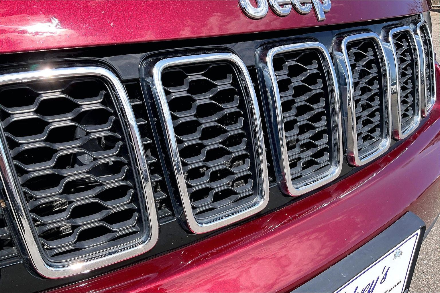 Used 2017 Jeep Grand Cherokee Limited image 26