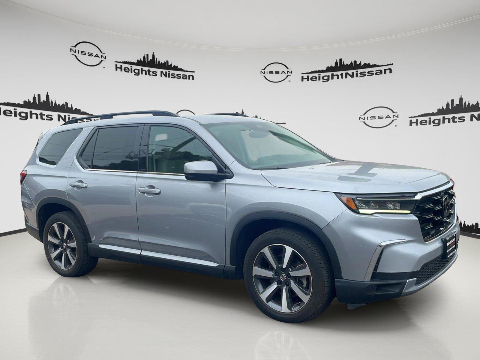 Used 2023 Honda Pilot Touring image 12