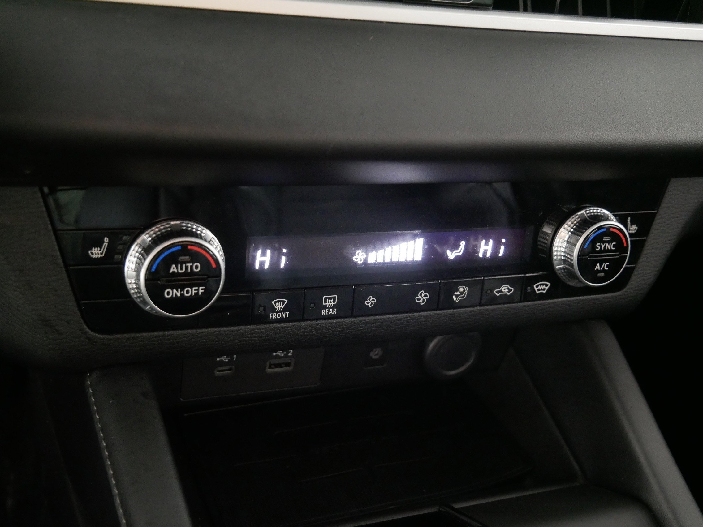 Used 2022 Mitsubishi Outlander SE image 23