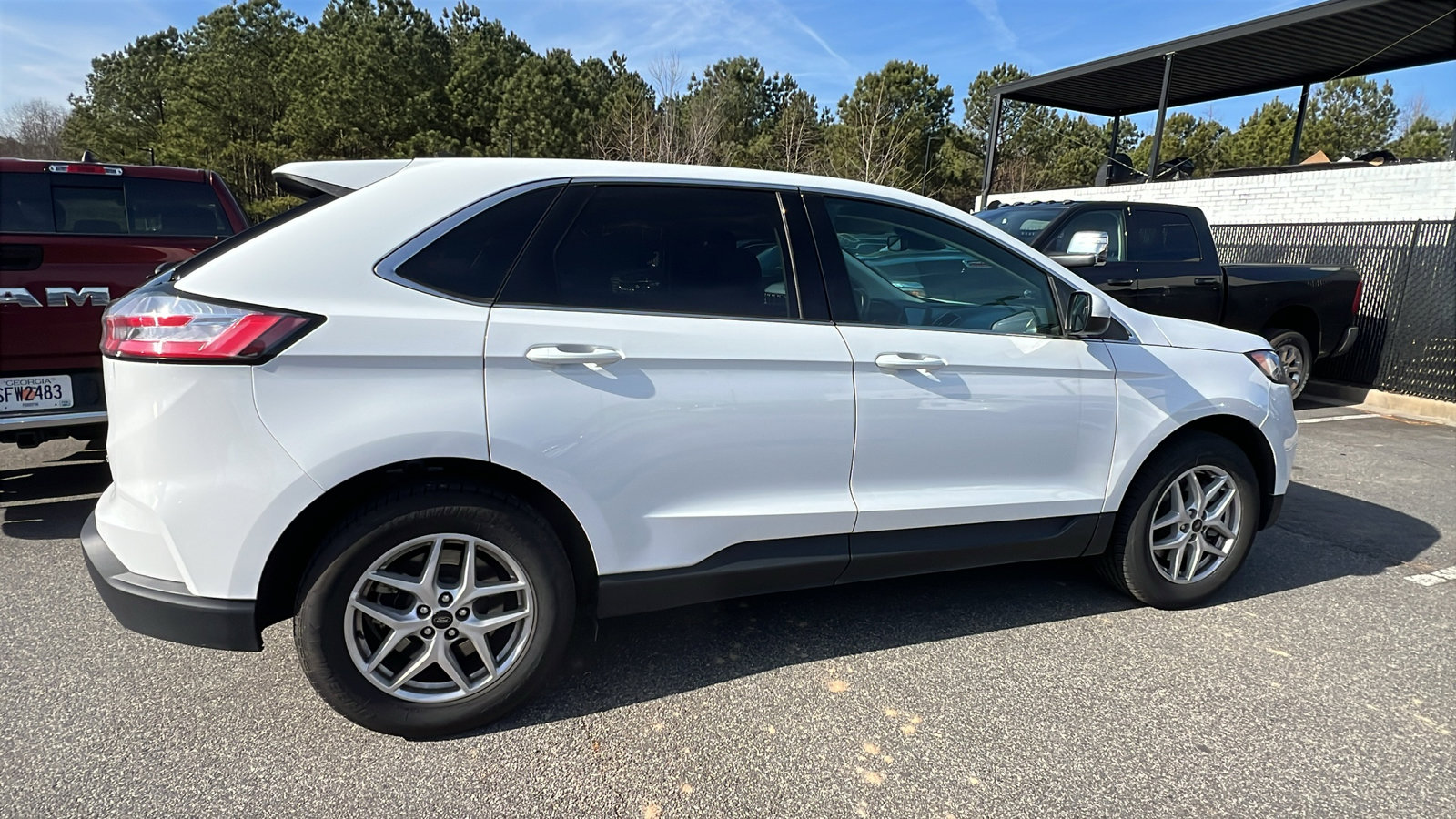 Used 2024 Ford Edge SEL image 8