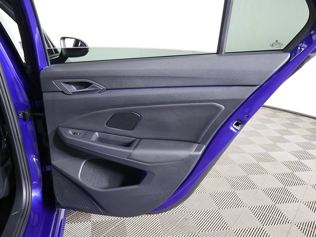 Used 2023 Volkswagen Golf R AWD/4WD image 30