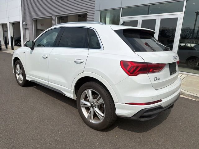 Used 2024 Audi Q3 2.0T Premium Plus w/ Premium Plus Package image 3