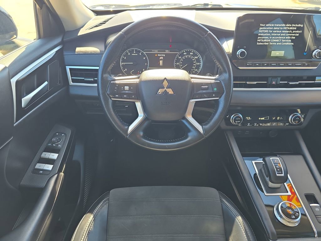 Used 2024 Mitsubishi Outlander SE image 14