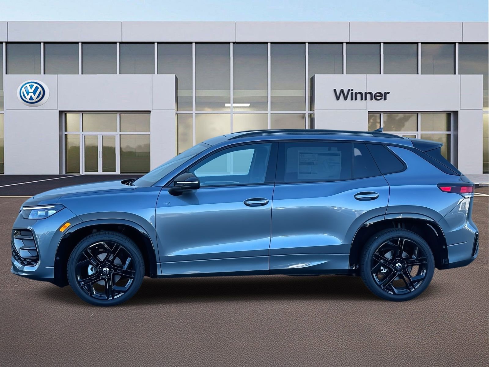 New 2026 Volkswagen Tiguan SE R-Line image 2