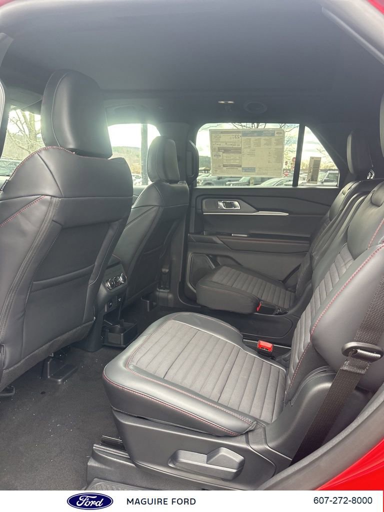 New 2026 Ford Explorer ST-Line w/ ST-Line Street Pack AWD/4WD image 10
