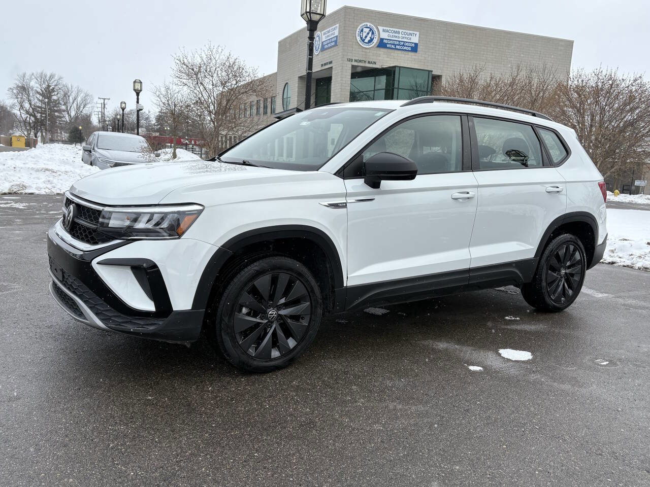 Used 2022 Volkswagen Taos S w/ IQ Drive S Package image 15