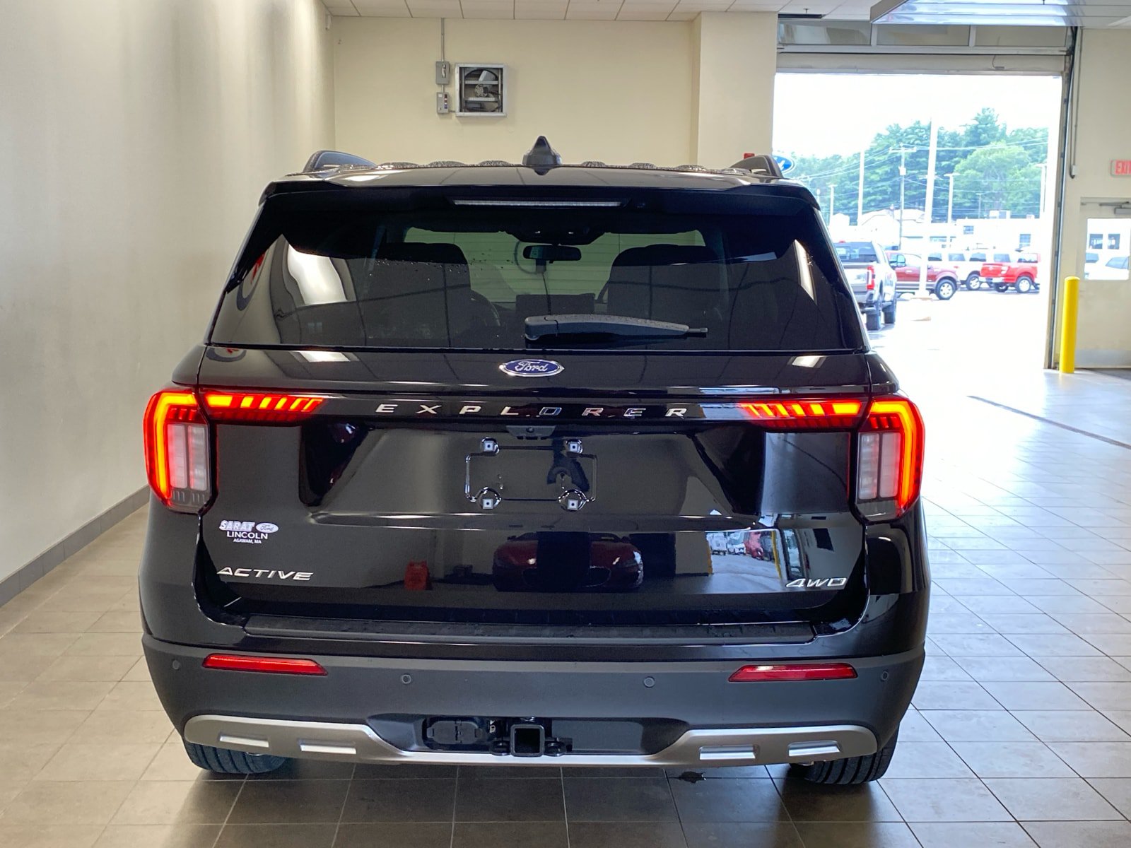 New 2026 Ford Explorer Active w/ Active Comfort Package AWD/4WD image 13
