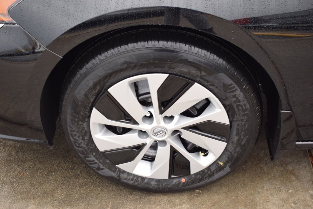 New 2025 Nissan Altima 2.5 S image 6