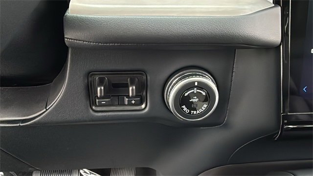 New 2025 Lincoln Navigator Reserve w/ Jet Appearance Package image 30