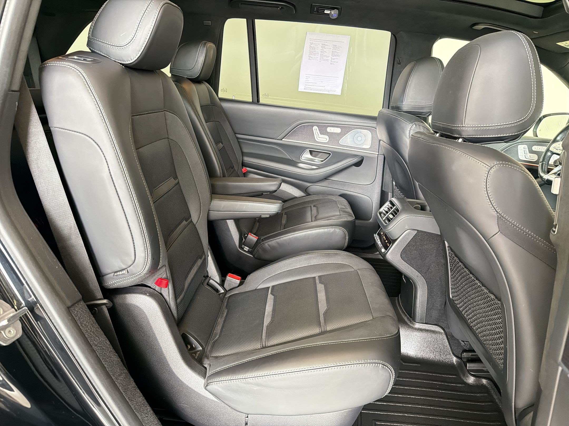 Certified 2021 Mercedes-Benz GLS 63 AMG 4MATIC w/ Acoustic Comfort Package image 31