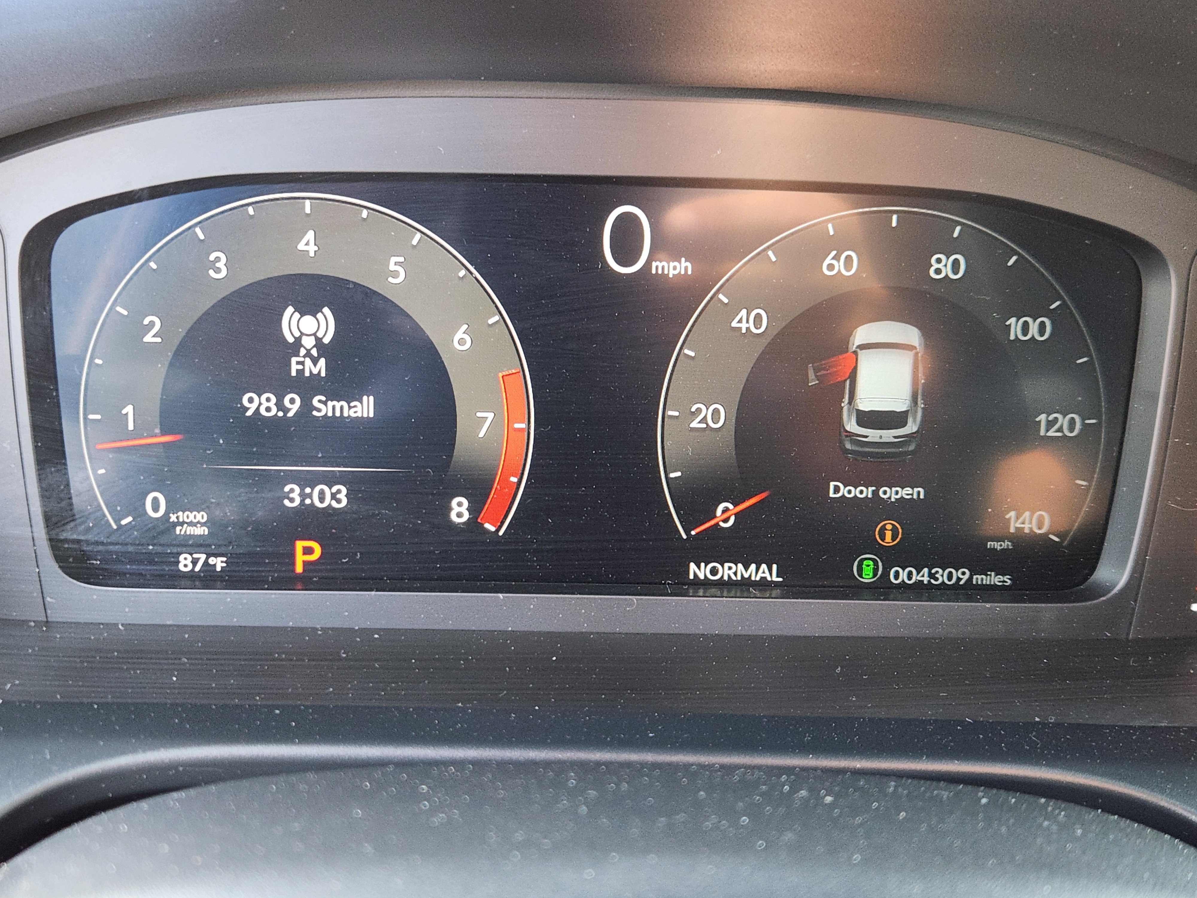 Certified 2025 Acura ADX A-Spec AWD/4WD image 10