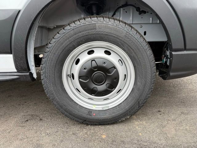 New 2026 Ford Transit 250 148 Medium Roof image 36
