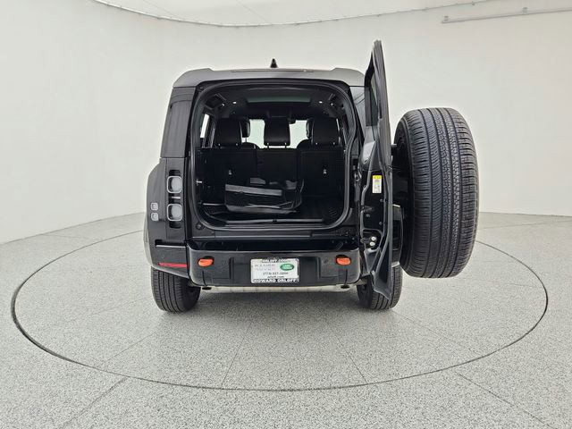 Used 2023 Land Rover Defender 110 X image 27