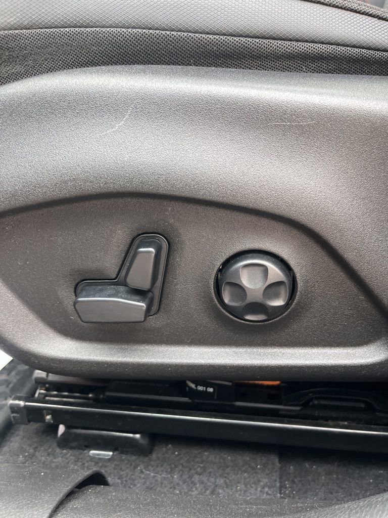 Used 2020 Jeep Renegade Trailhawk w/ Cold Weather Group image 30