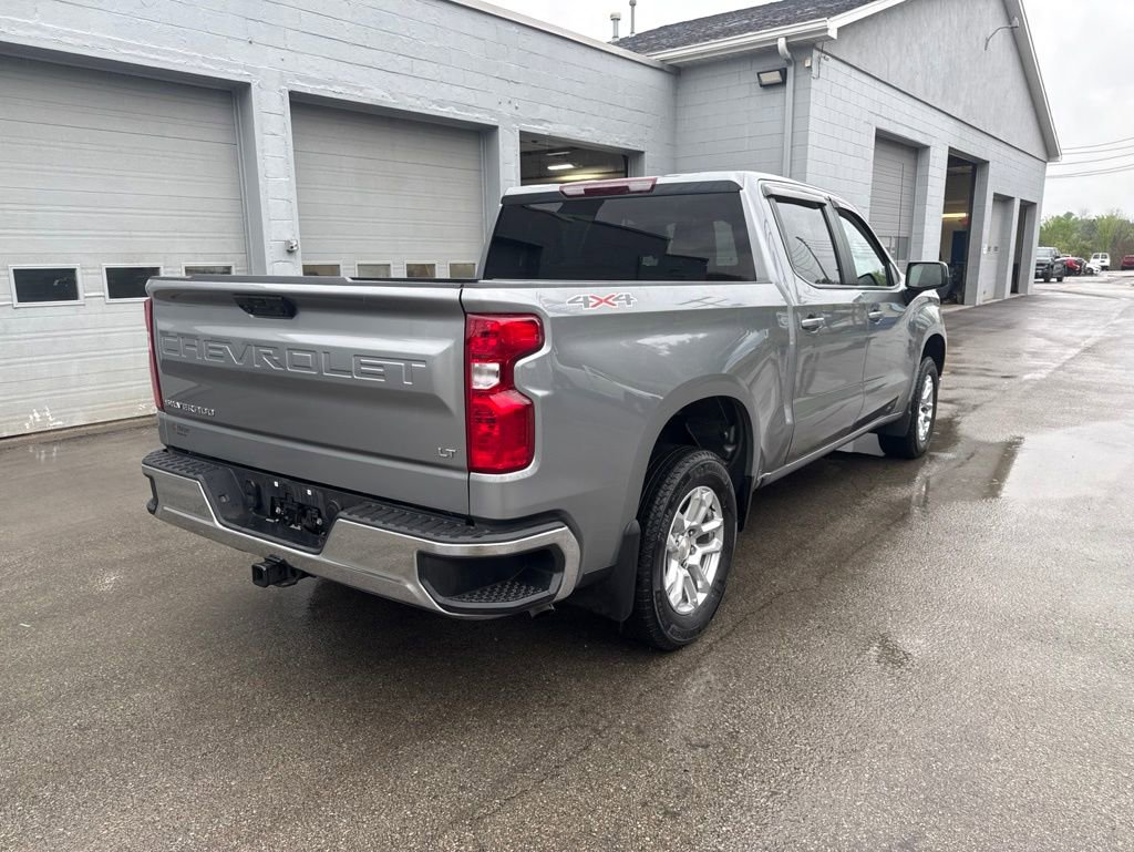 Used 2023 Chevrolet Silverado 1500 LT AWD/4WD image 3