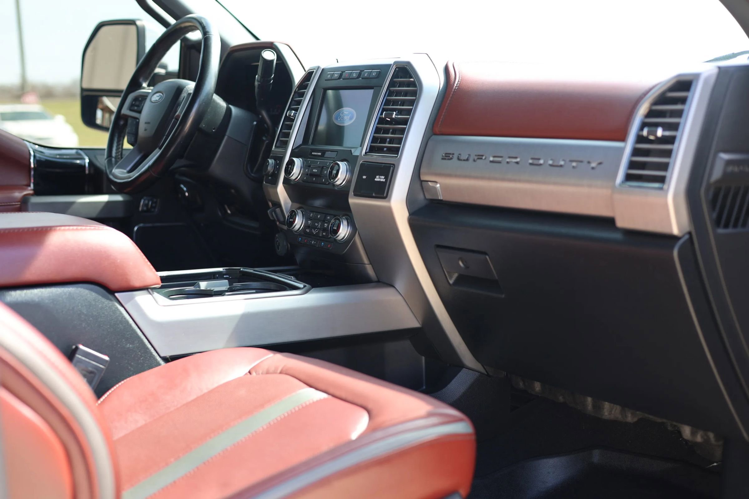 Used 2021 Ford F350 Platinum w/ Tremor Off-Road Package image 22