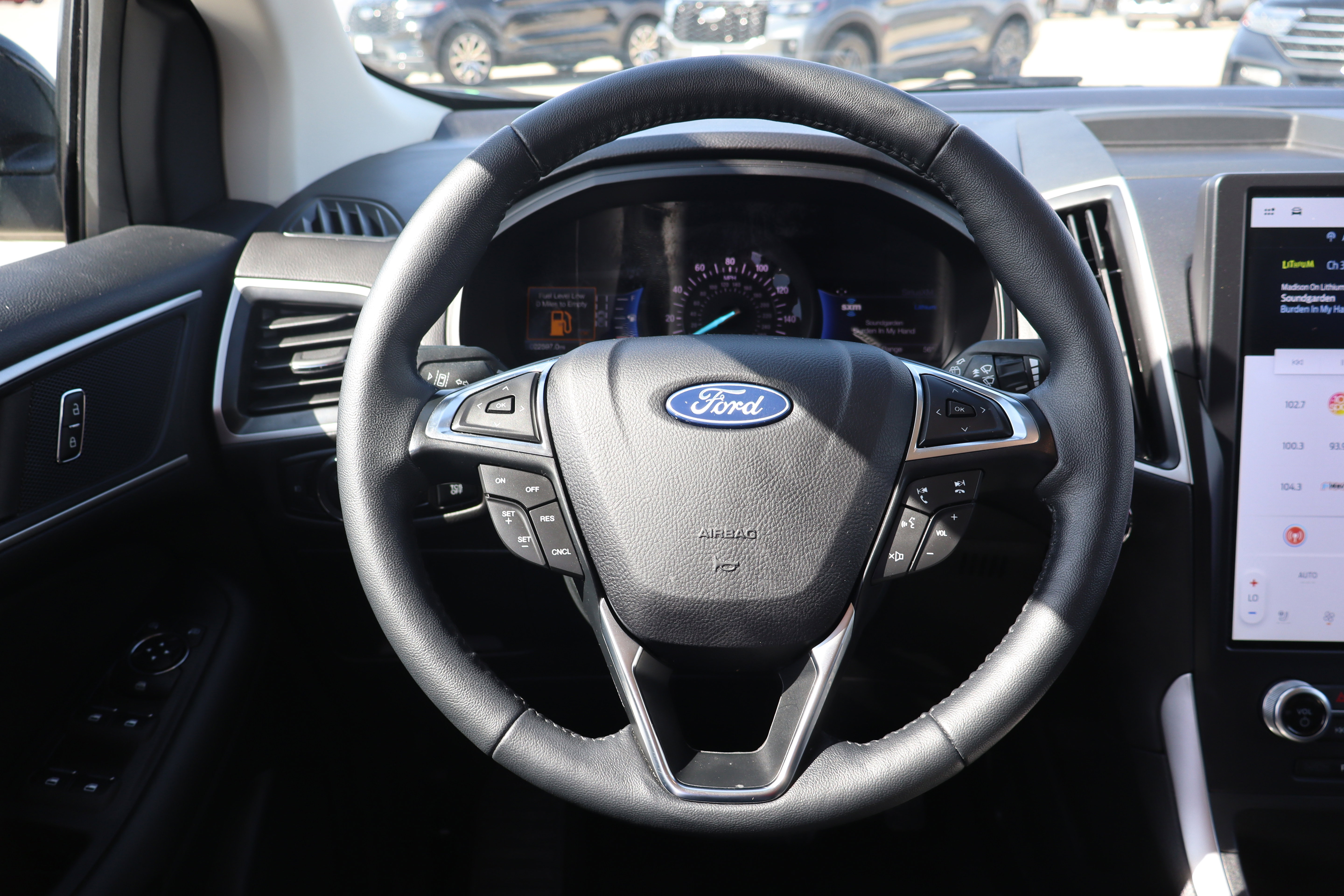 Used 2024 Ford Edge SEL w/ Convenience Package AWD/4WD image 15