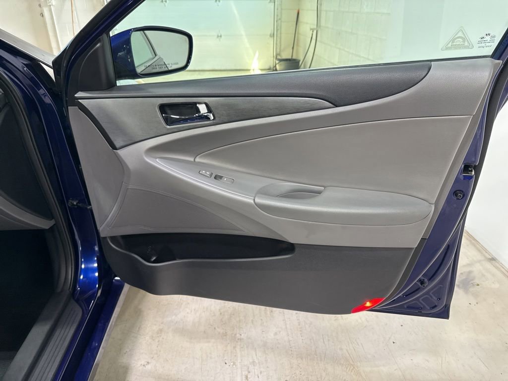Used 2011 Hyundai Sonata SE FWD image 33