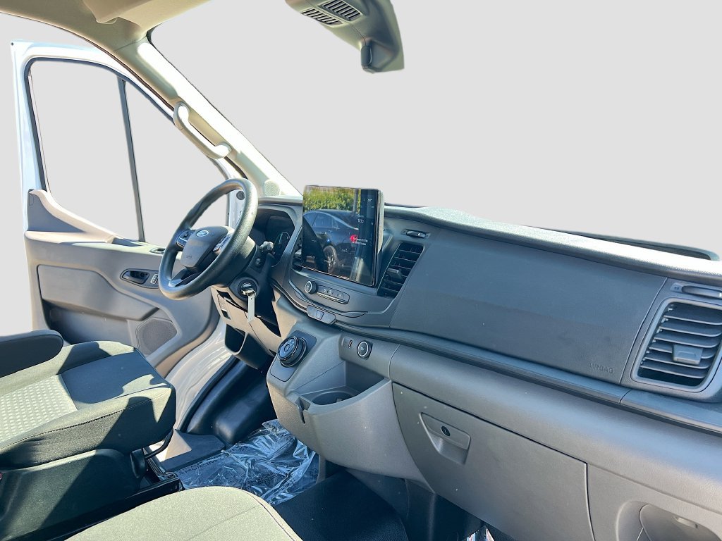 Used 2023 Ford E-Transit Medium Roof RWD image 28