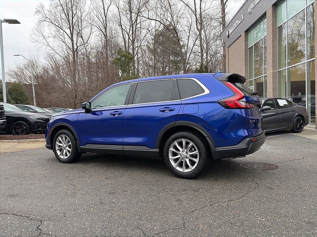 Used 2023 Honda CR-V EX-L image 4
