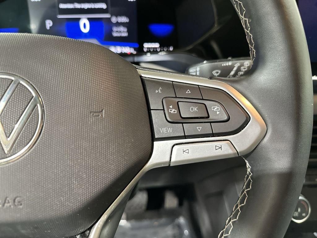 Used 2022 Volkswagen Taos SE FWD image 31