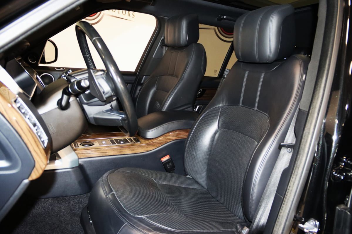 Used 2018 Land Rover Range Rover Supercharged AWD/4WD image 35