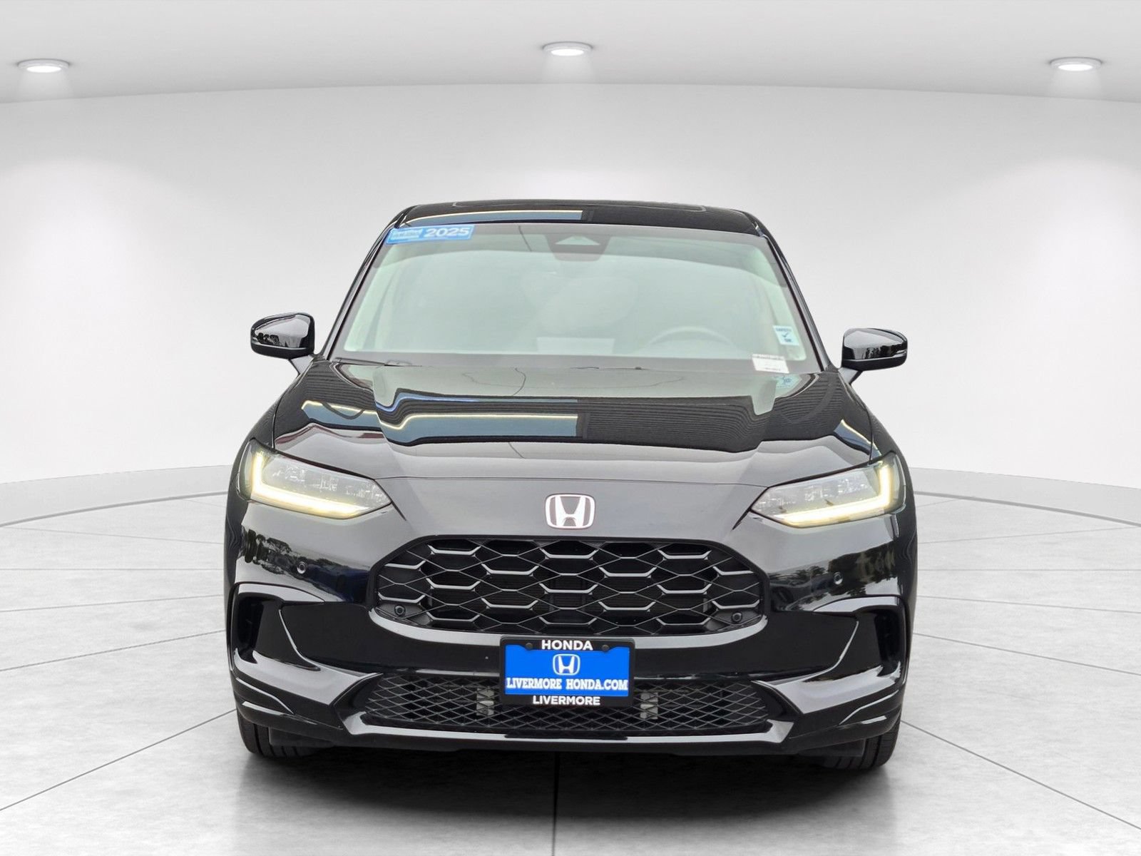 Used 2025 Honda HR-V EX-L image 2