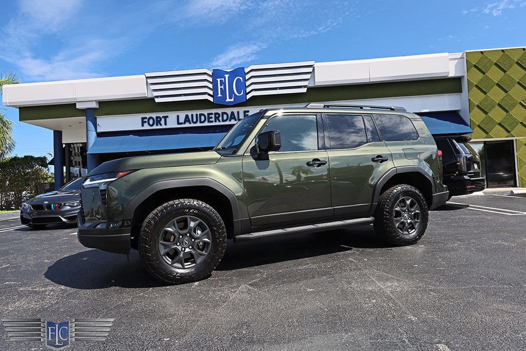 Used 2024 Lexus GX 550 AWD/4WD image 12