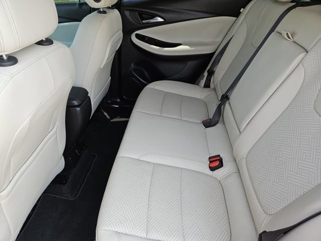 Used 2020 Buick Encore GX Essence FWD image 29