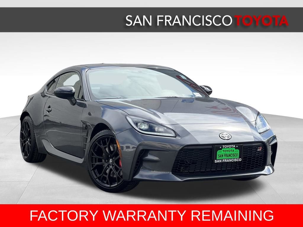 Used 2025 Toyota GR86 Premium w/ Performance Package image 7