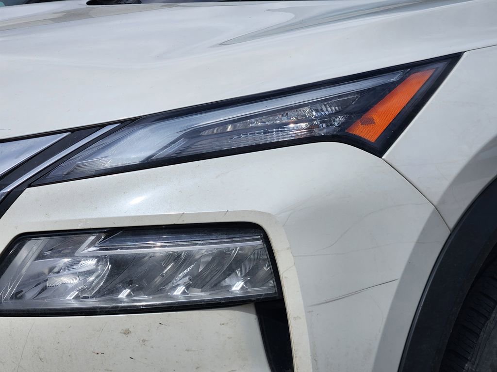 Used 2022 Nissan Rogue SV image 20