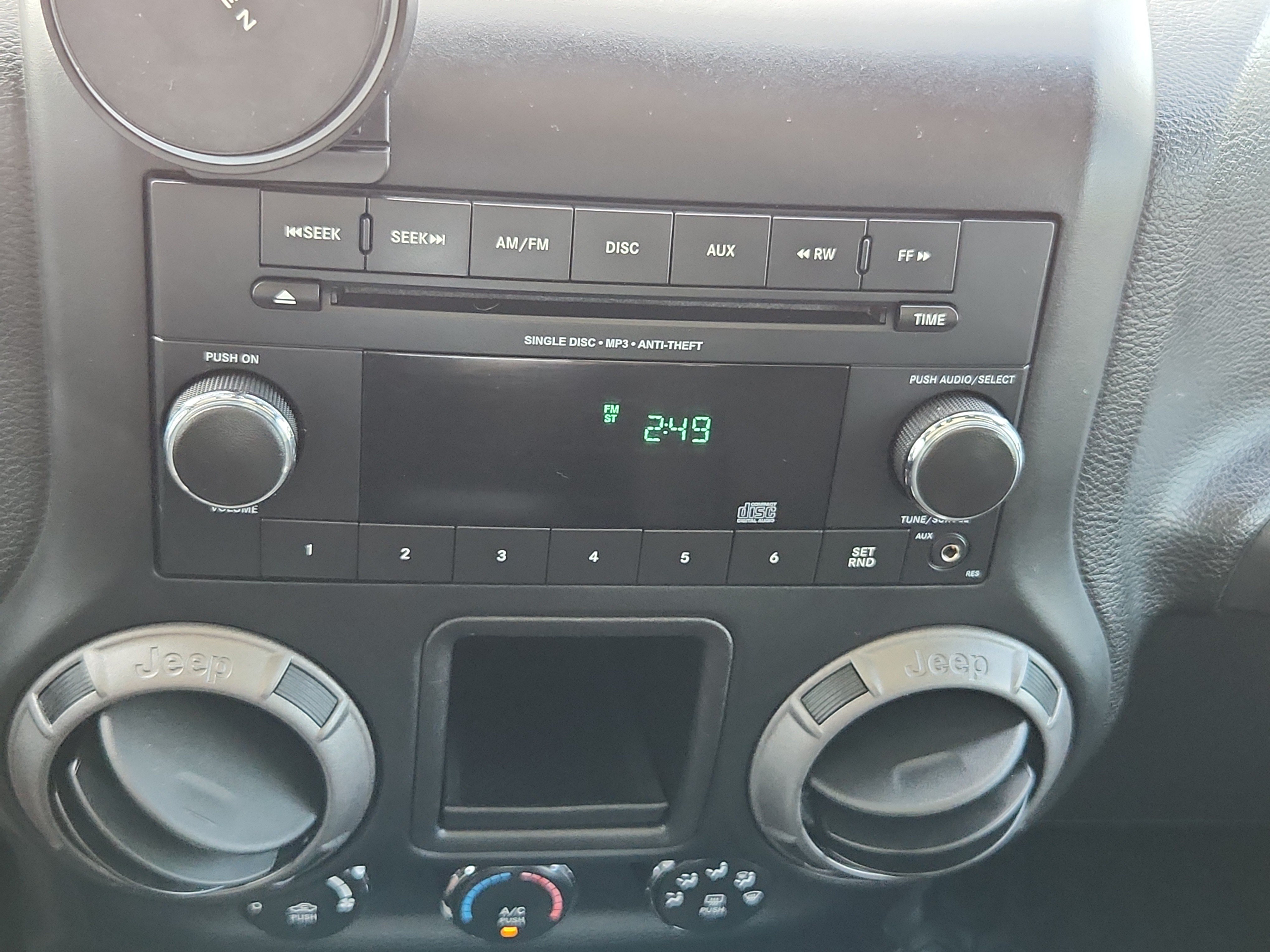 Used 2018 Jeep Wrangler Sport AWD/4WD image 21