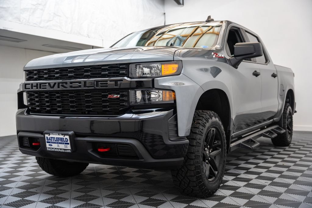 Used 2021 Chevrolet Silverado 1500 Custom Trail Boss AWD/4WD image 3