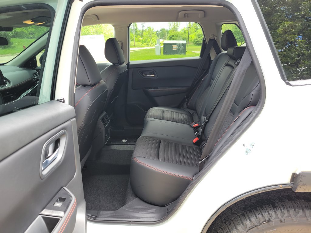 New 2026 Nissan Rogue SV w/ Rock Creek Premium Package AWD/4WD image 11