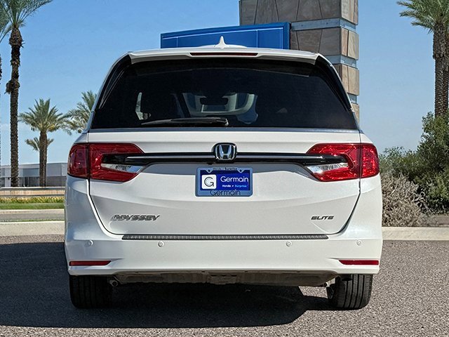 Used 2024 Honda Odyssey Elite image 6
