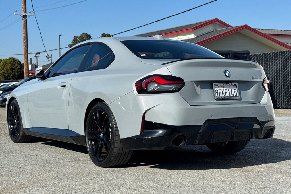 Used 2023 BMW 230i Coupe w/ M Sport Package image 5