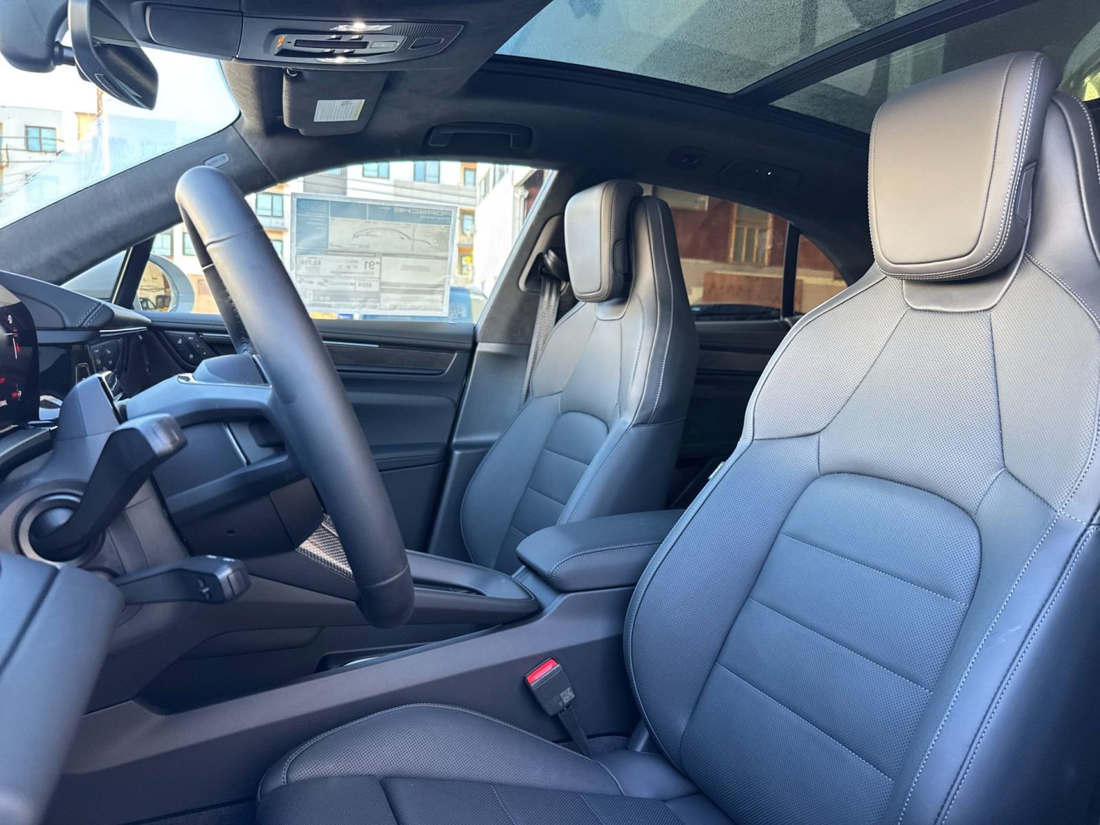 New 2026 Porsche Macan Turbo Electric image 5