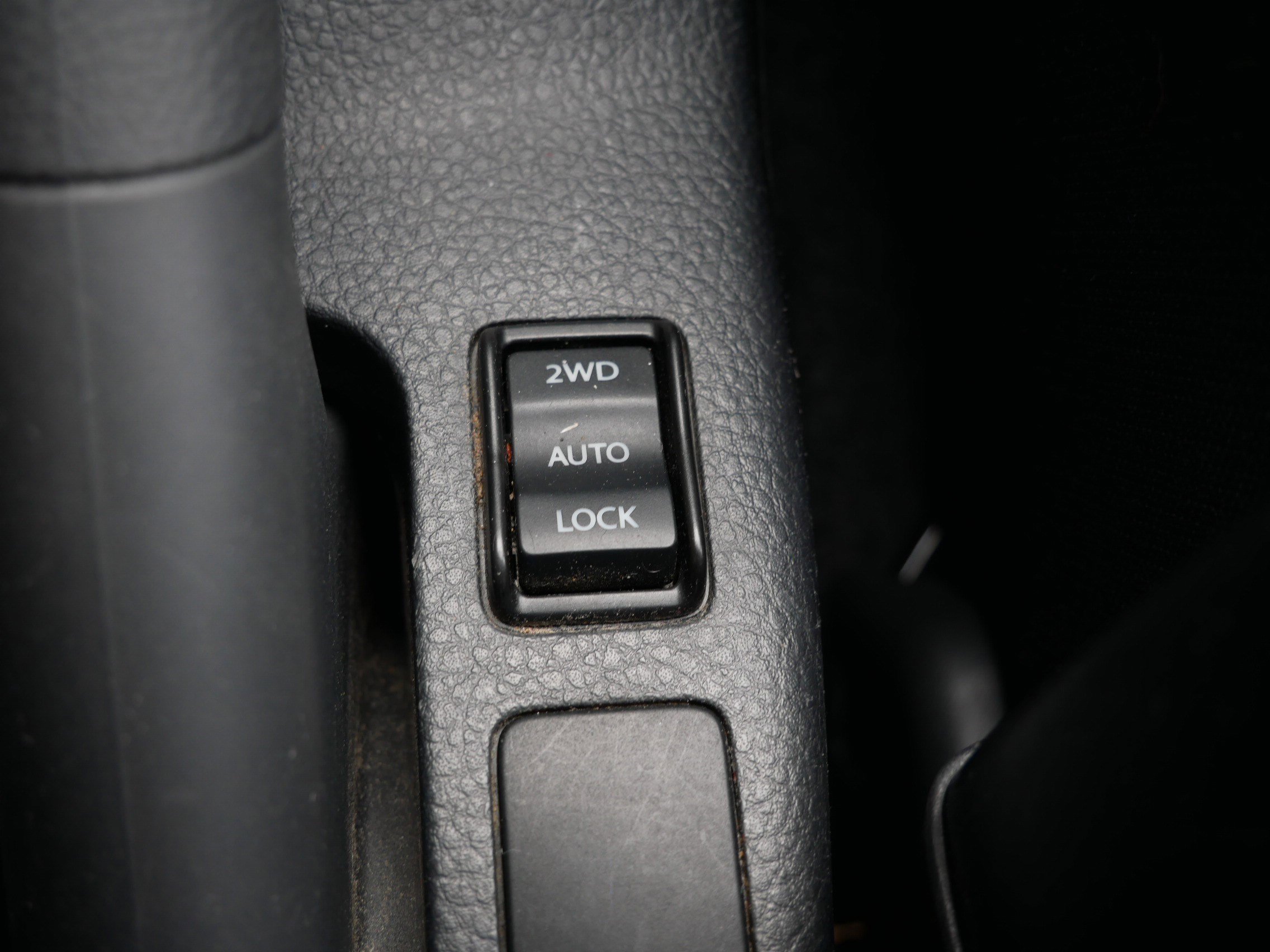 Used 2013 Suzuki SX4 Premium image 30