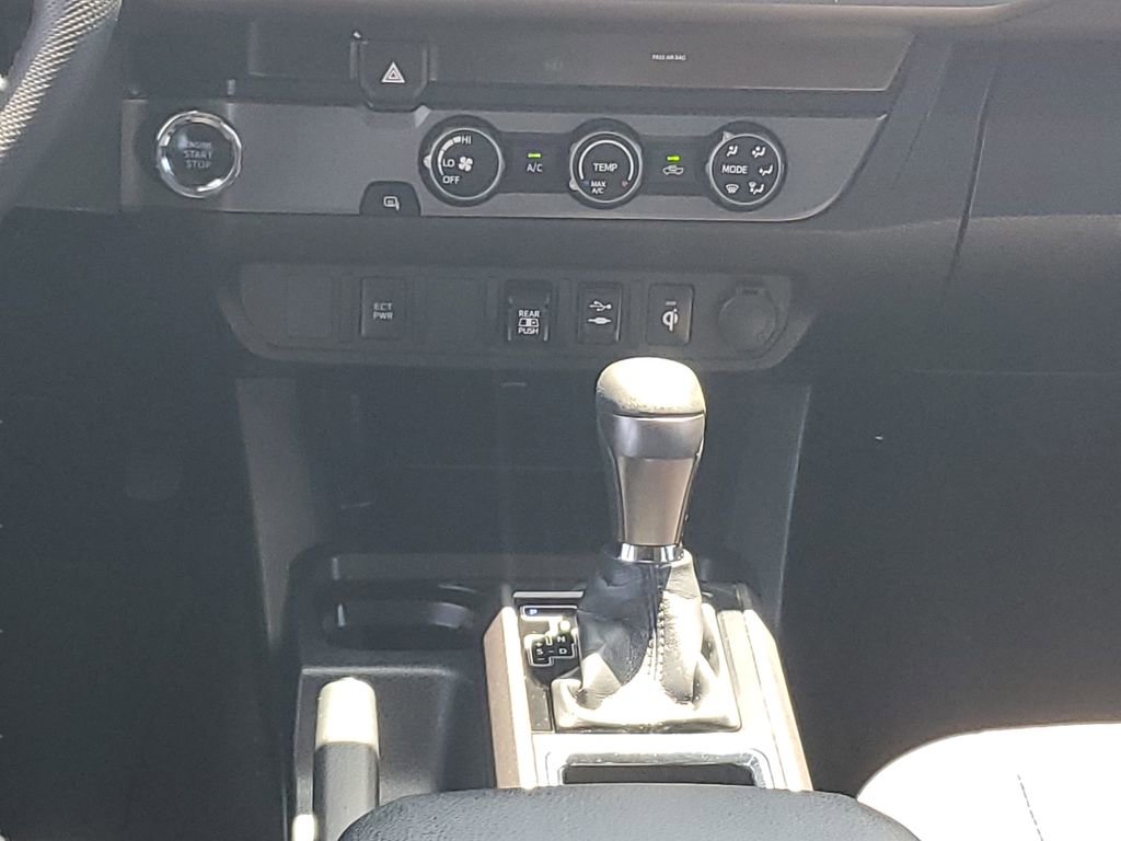 Used 2019 Toyota Tacoma TRD Off-Road RWD image 15