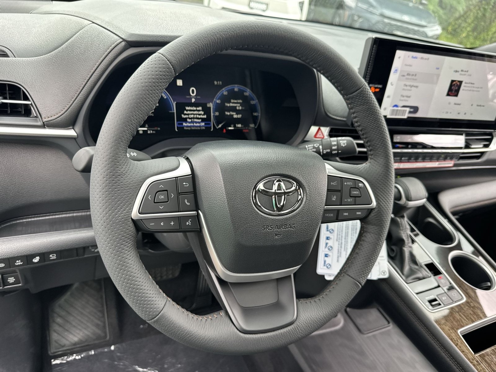 New 2026 Toyota Sienna Platinum AWD/4WD image 24