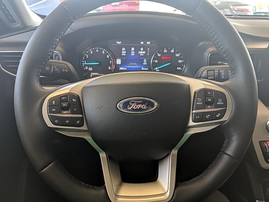 Used 2023 Ford Explorer XLT w/ Equipment Group 202A image 17