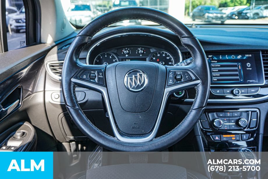 Used 2021 Buick Encore Preferred AWD/4WD image 27