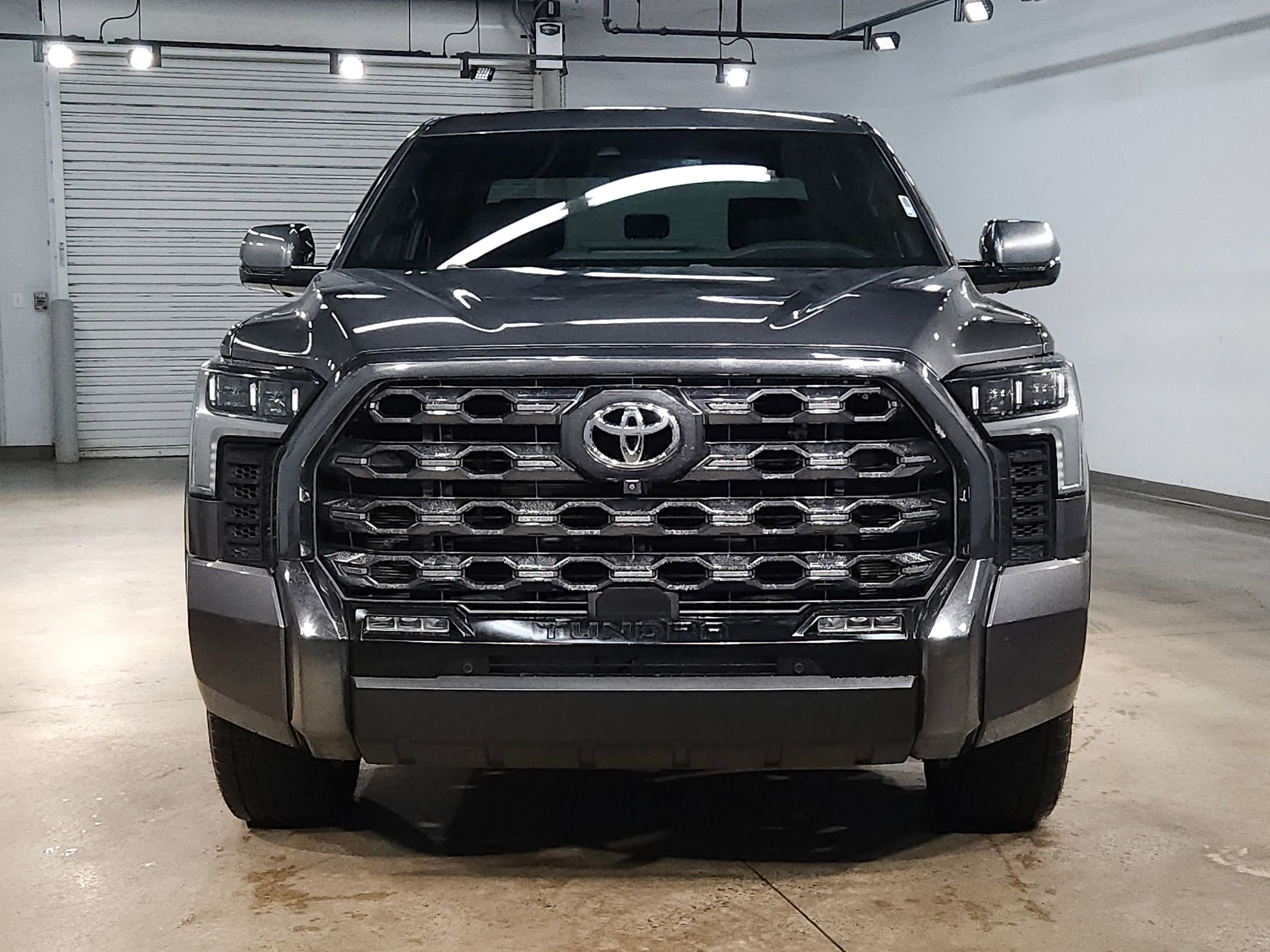 Used 2022 Toyota Tundra Platinum image 2