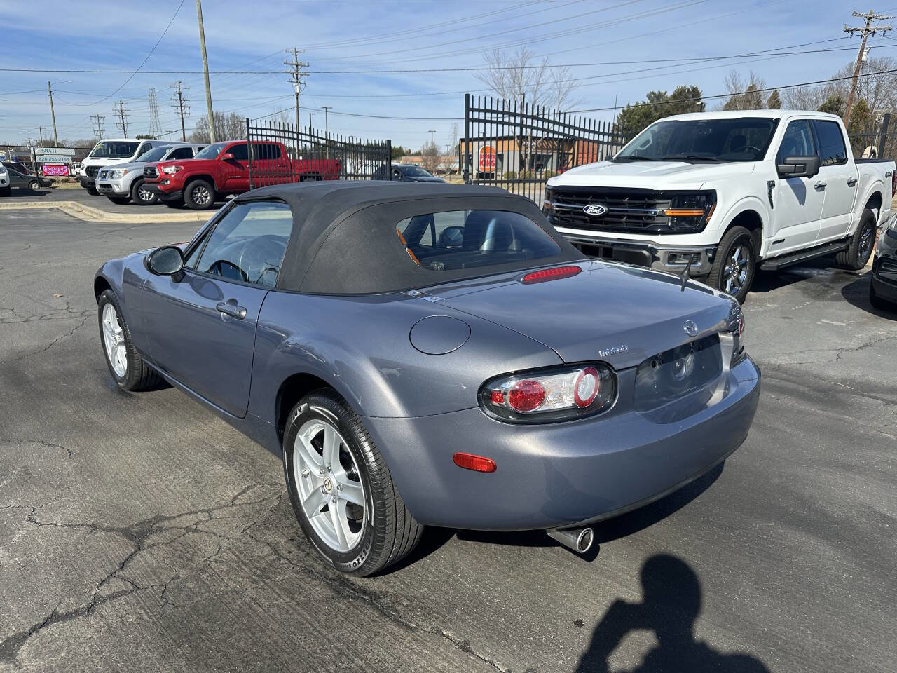 Used 2008 MAZDA MX-5 Miata Sport image 7