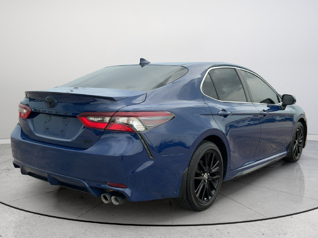 Used 2023 Toyota Camry SE FWD image 6