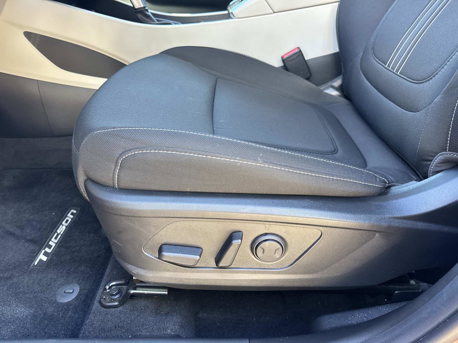 Used 2023 Hyundai Tucson SEL image 16